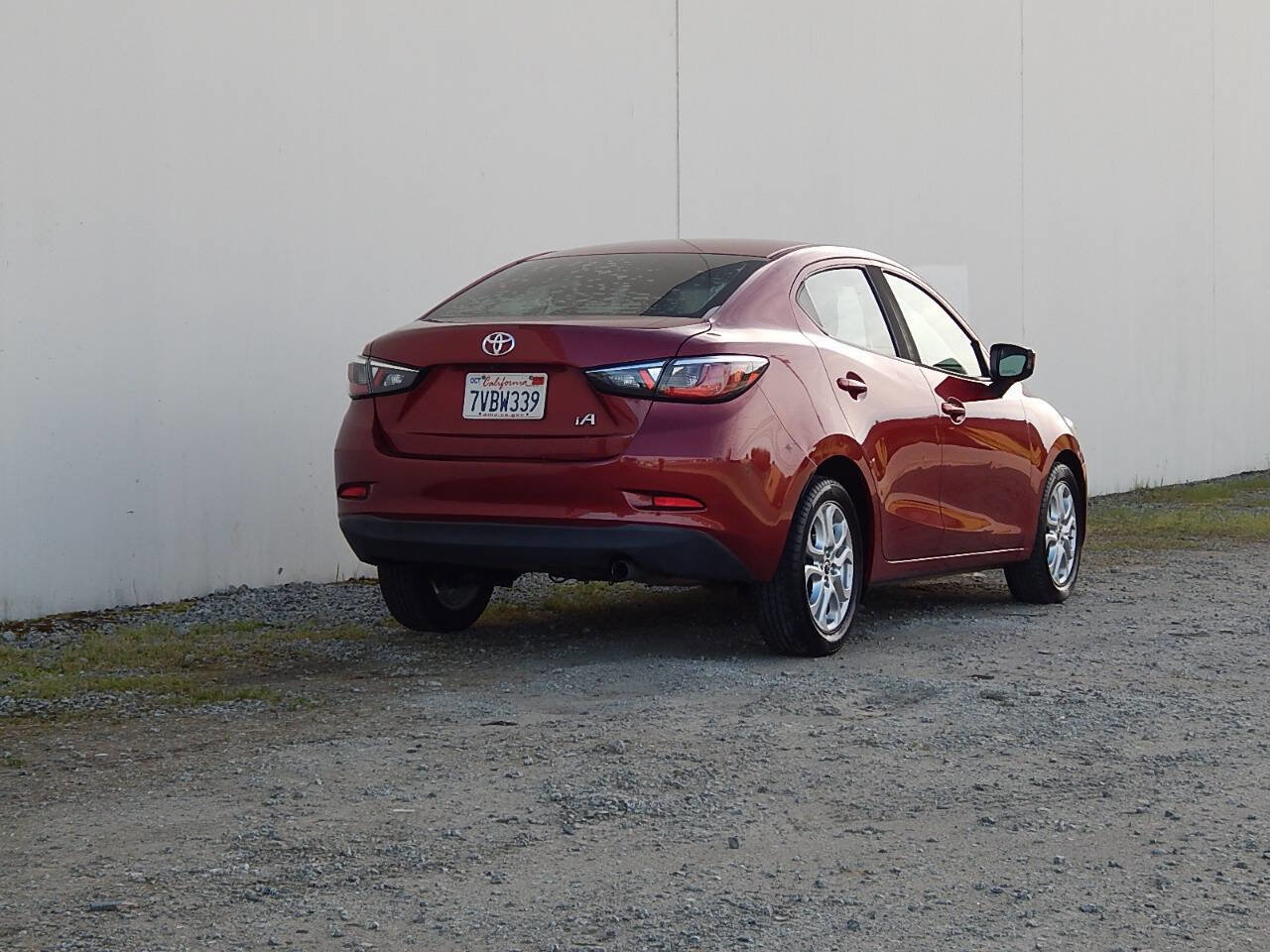 Used 2017 Toyota Yaris iA image 3