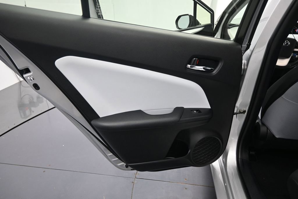 Used 2017 Toyota Prius Prime Plus w/ Carpet Mat Package FWD image 16