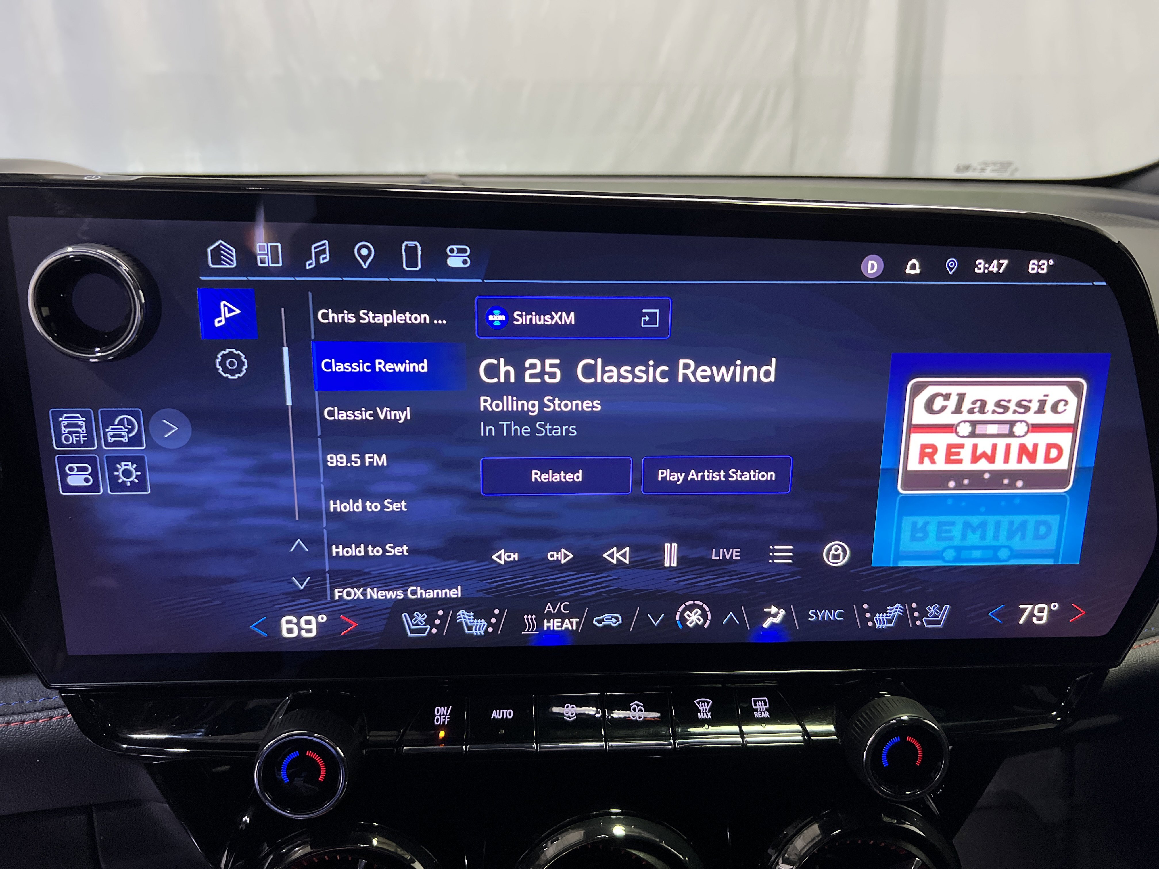 Used 2025 Chevrolet Blazer EV RS AWD/4WD image 18
