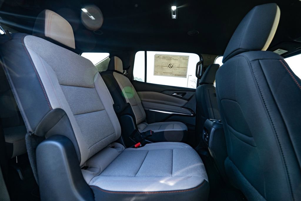 New 2026 Chevrolet Traverse LT image 14