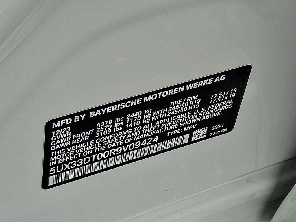 Certified 2024 BMW X4 xDrive30i w/ Premium Package image 27