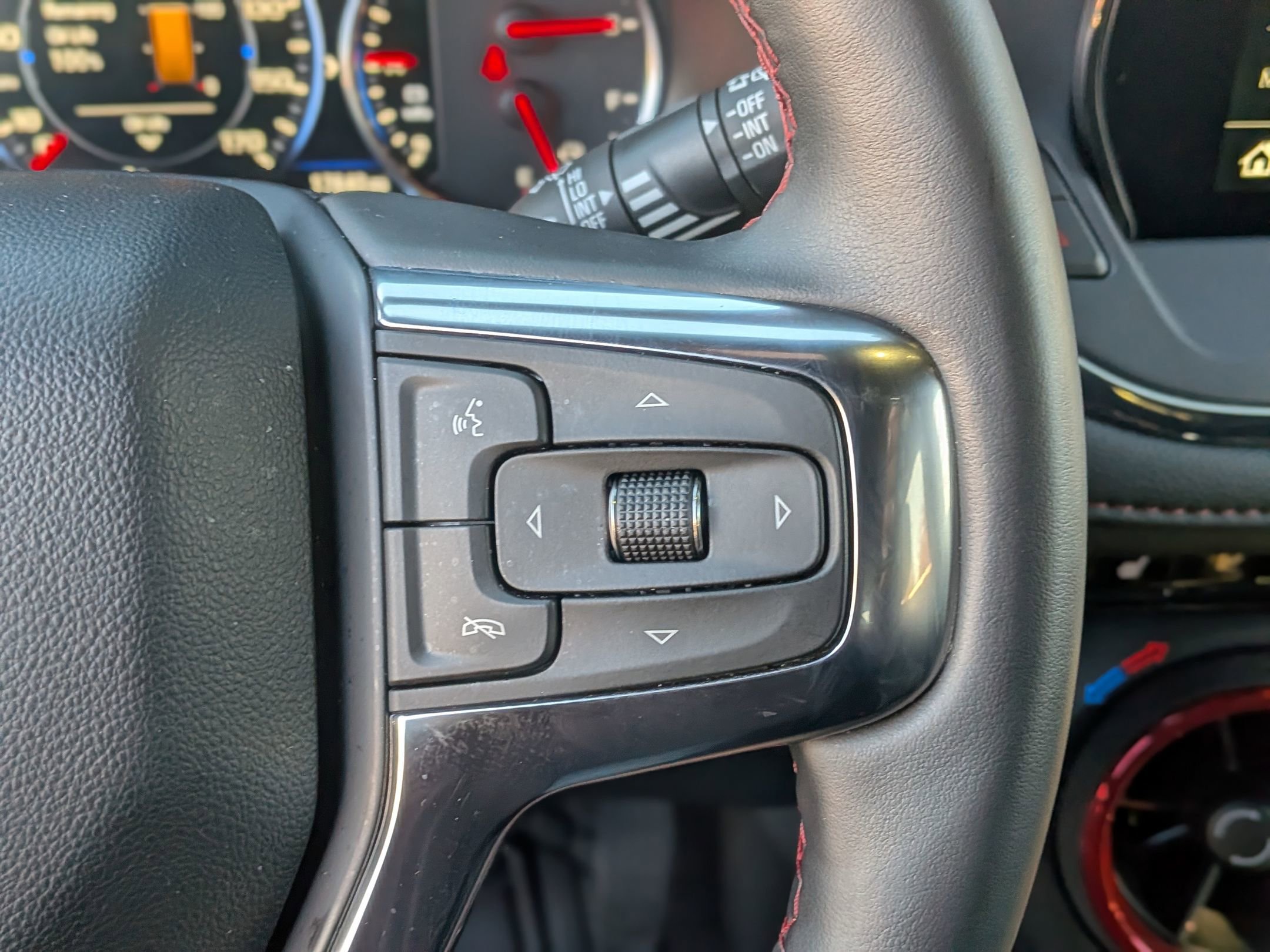 Used 2025 Chevrolet Blazer RS image 23