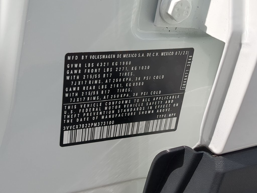 Certified 2023 Volkswagen Taos S FWD image 32