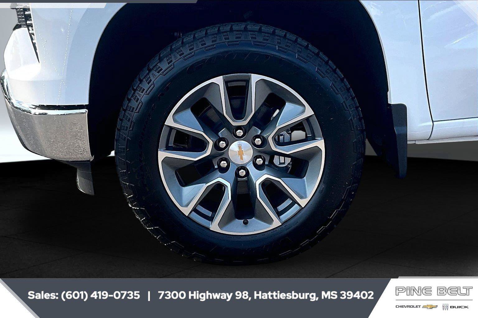 New 2026 Chevrolet Silverado 1500 LT w/ Z71 Off-Road Package AWD/4WD image 8