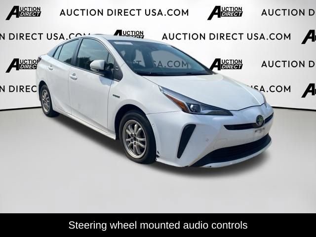 Used 2022 Toyota Prius LE image 3