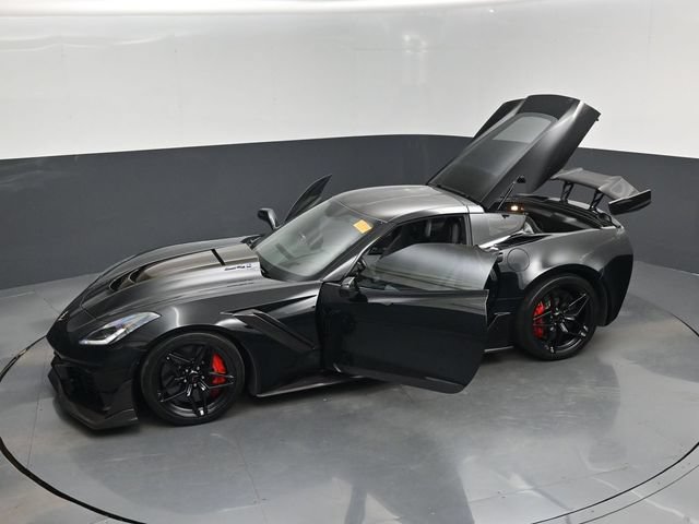 Used 2019 Chevrolet Corvette ZR1 RWD image 20