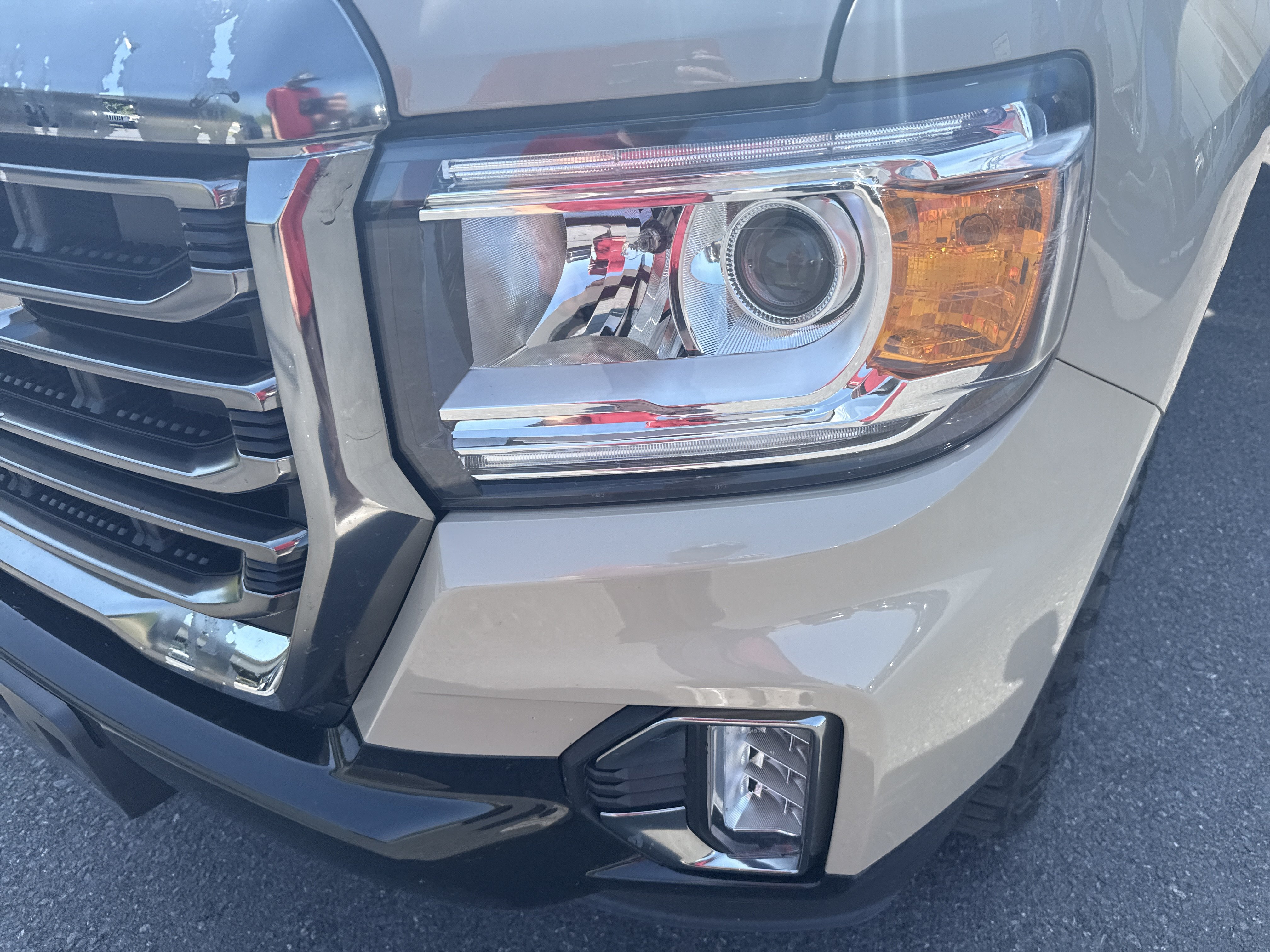 Used 2022 GMC Canyon AT4 w/ Trailering Package AWD/4WD image 9