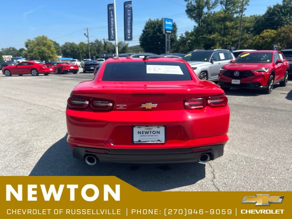 Used 2020 Chevrolet Camaro LT RWD image 29