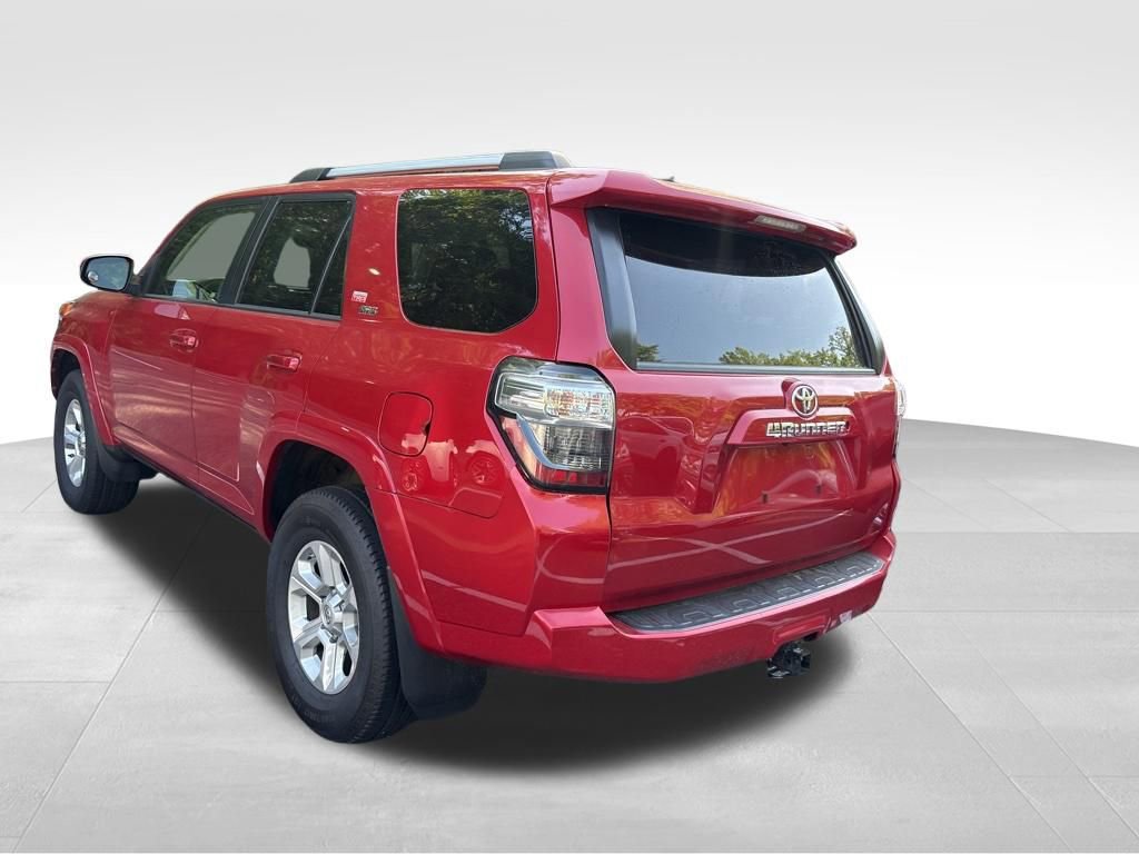 Used 2021 Toyota 4Runner SR5 AWD/4WD image 17