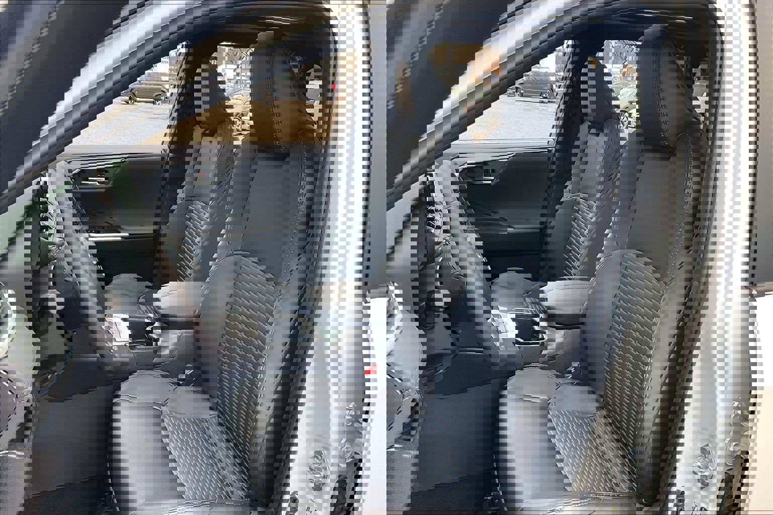 Used 2025 Toyota RAV4 XSE image 30