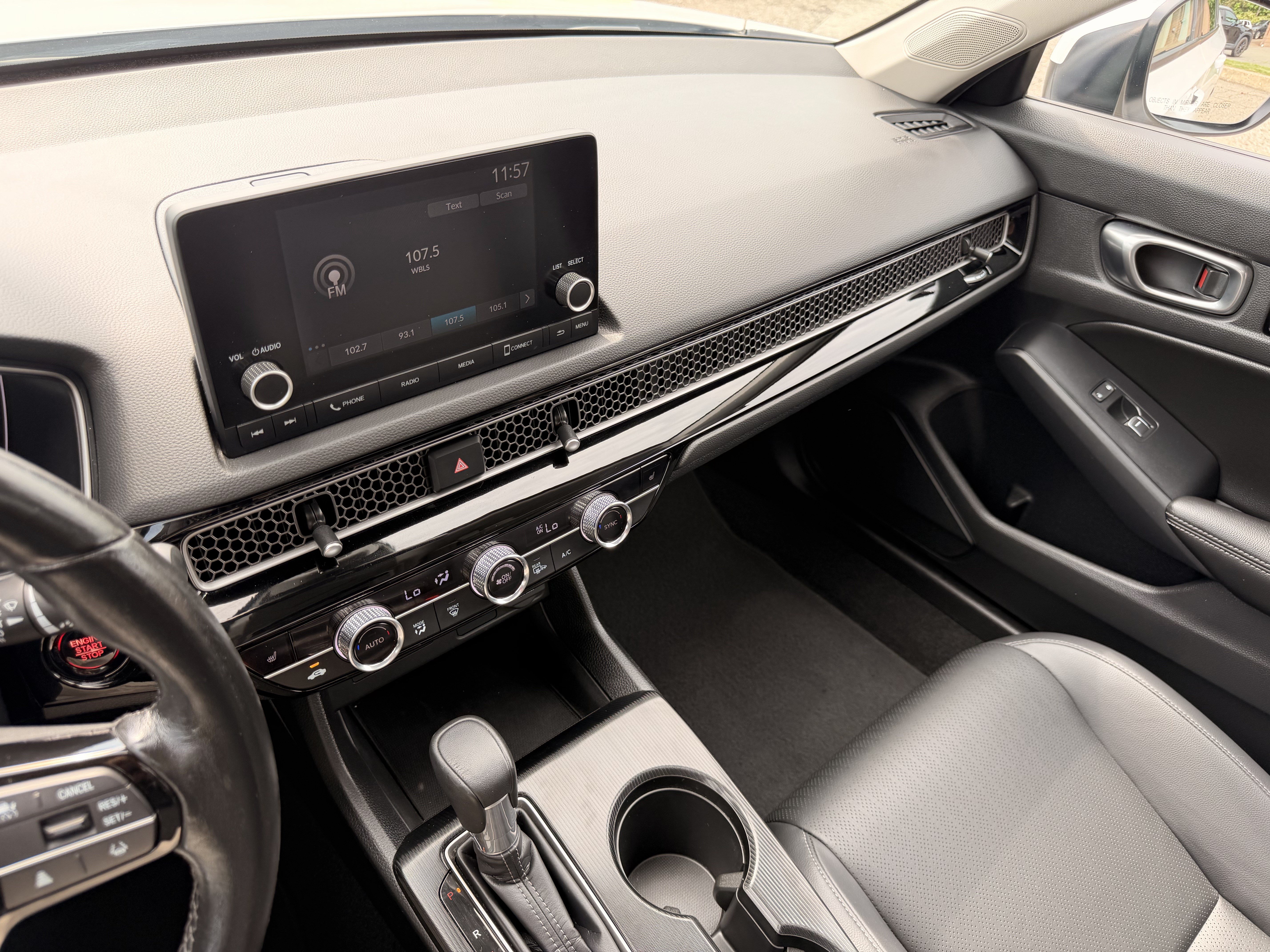 Used 2024 Honda Civic EX-L image 17