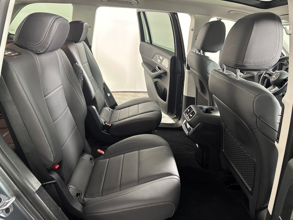 Certified 2026 Mercedes-Benz GLS 450 4MATIC image 23