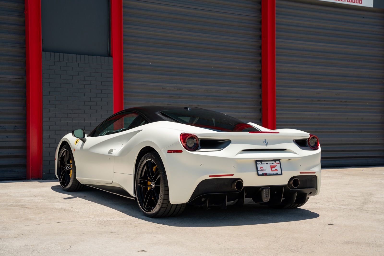 Used 2016 Ferrari 488 GTB RWD image 6