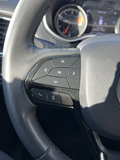 Used 2023 Jeep Cherokee Altitude Lux image 25