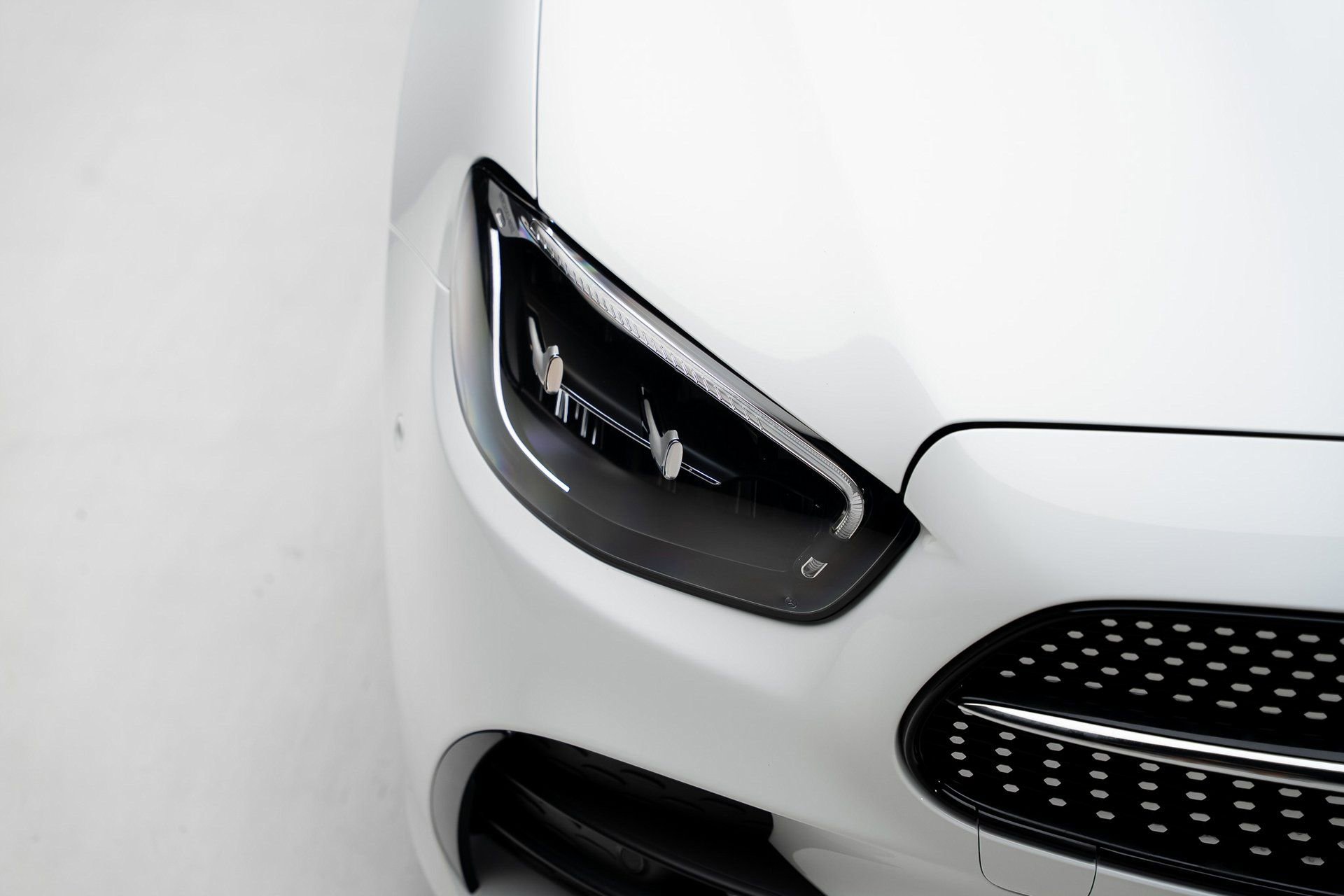 Used 2023 Mercedes-Benz E 450 Coupe image 11