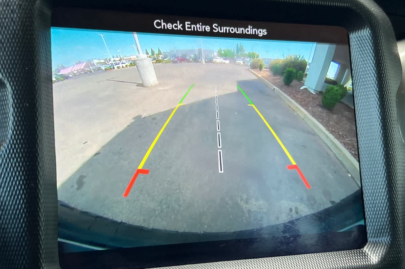 Used 2018 Jeep Wrangler Unlimited Sahara w/ Uconnect 4C Nav & Sound Group AWD/4WD image 22