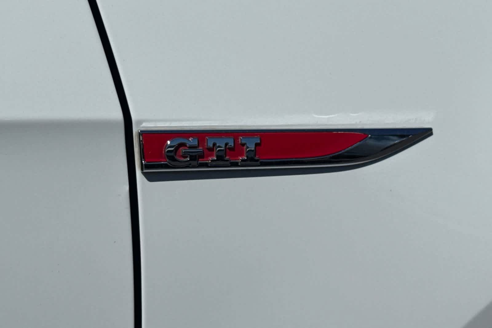 Used 2021 Volkswagen GTI SE FWD image 12