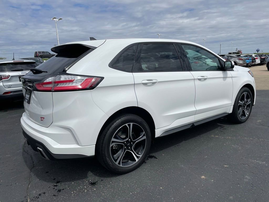 Used 2023 Ford Edge ST w/ Cargo Accessory Package AWD/4WD image 4