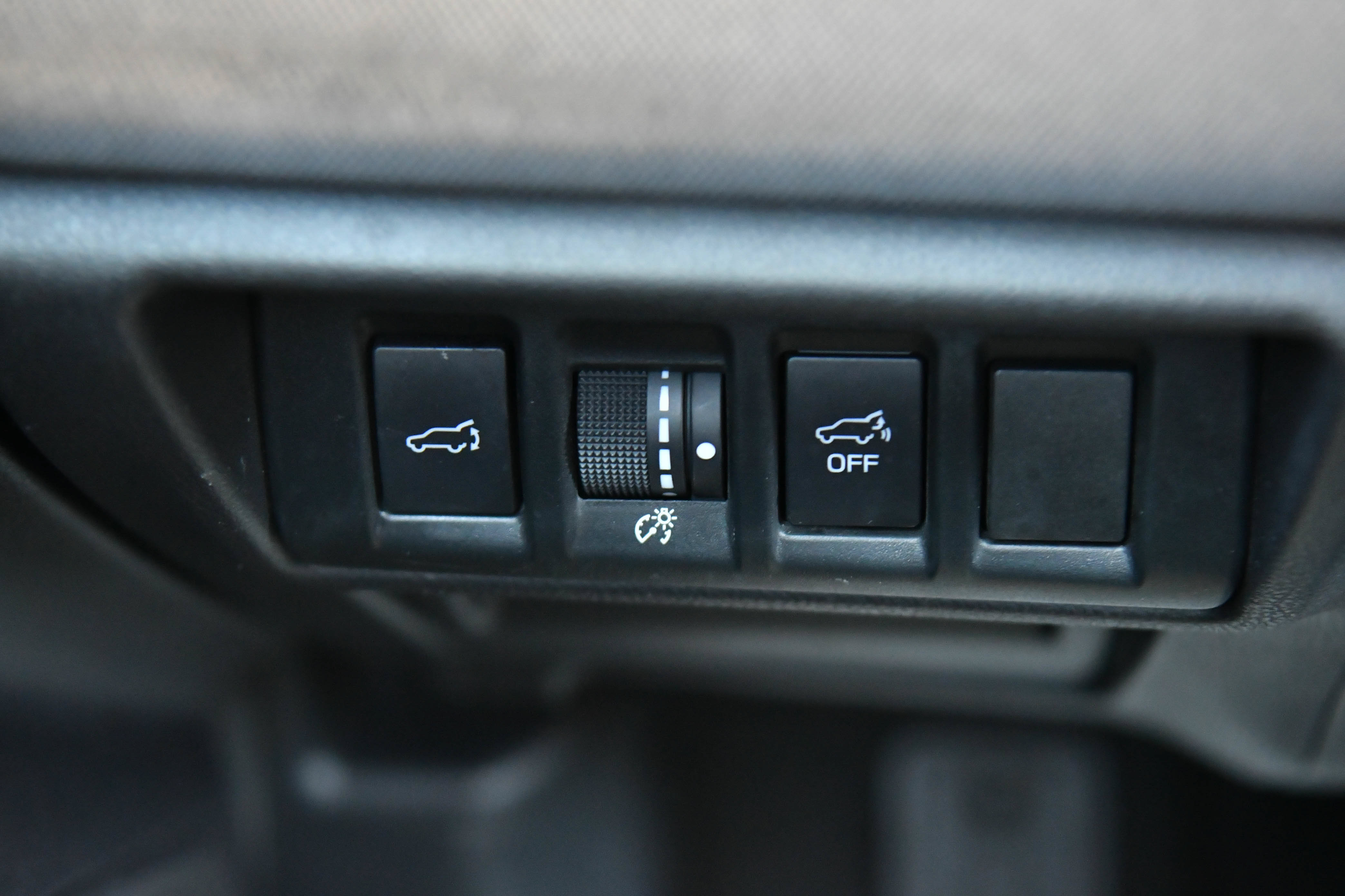 Used 2023 Subaru Outback Premium AWD/4WD image 31