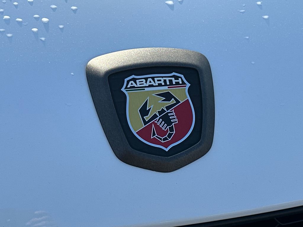 Used 2019 FIAT 124 Spider Abarth w/ Veleno Appearance Group image 11