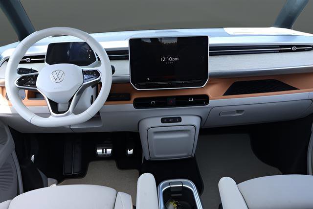 Certified 2025 Volkswagen ID. Buzz 1st Edition RWD image 14