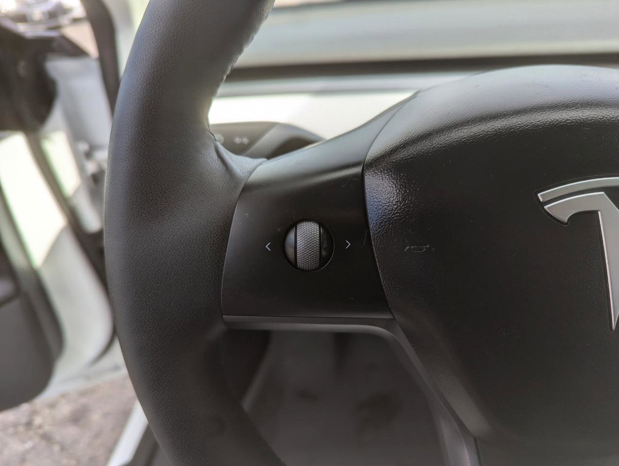 Used 2021 Tesla Model 3 Standard Range Plus image 15