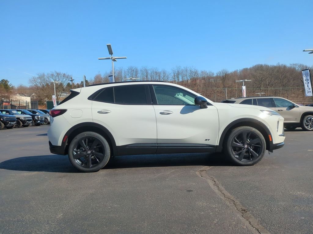 New 2026 Buick Envision Sport Touring image 4