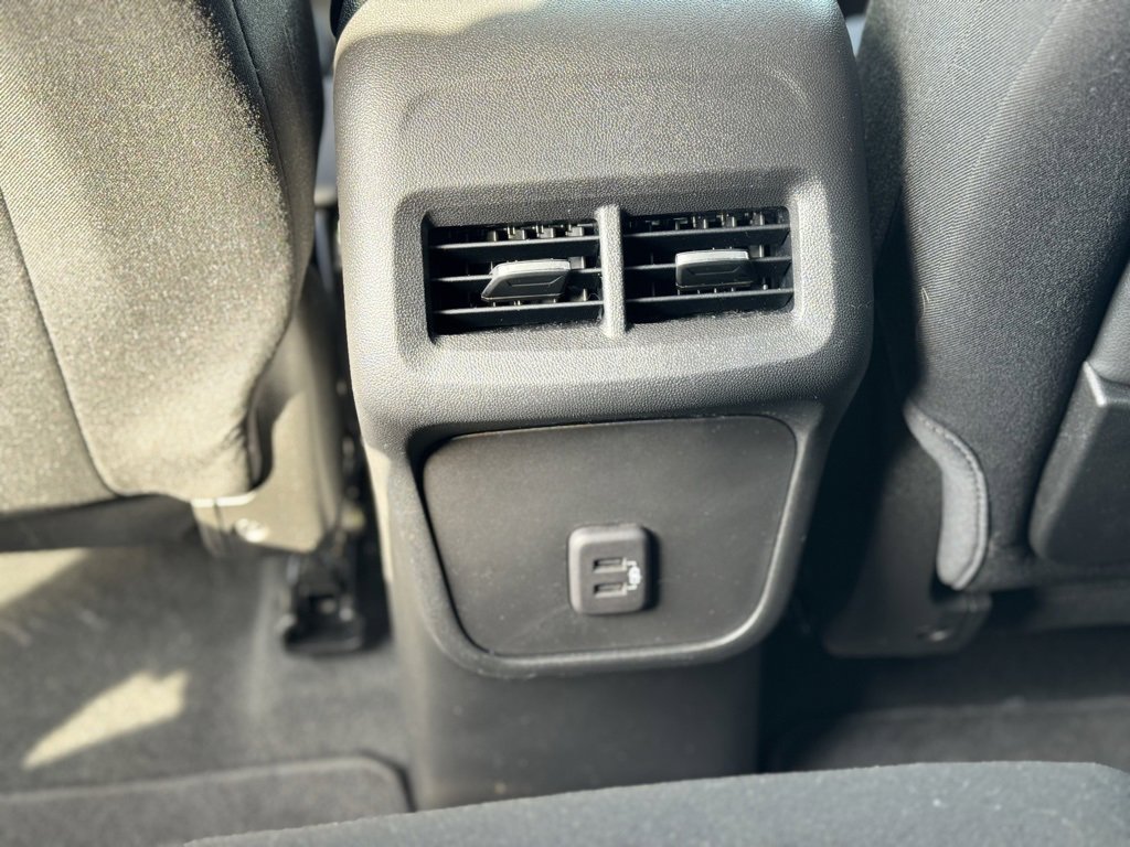 Used 2022 GMC Terrain SLE w/ Driver Convenience Package image 25