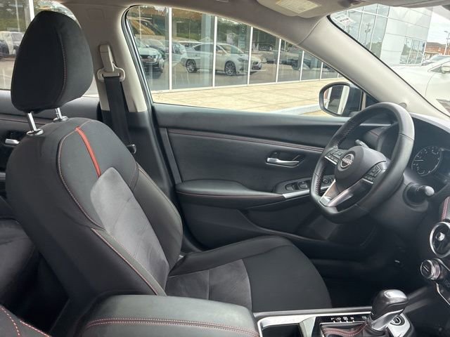 Used 2025 Nissan Sentra SR image 10