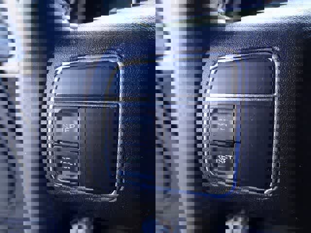 Used 2015 Jeep Wrangler Unlimited Sahara image 20