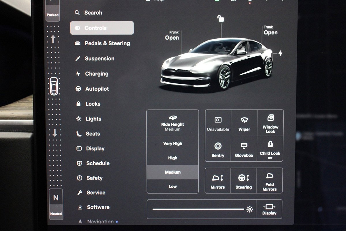 Used 2023 Tesla Model S AWD/4WD image 30