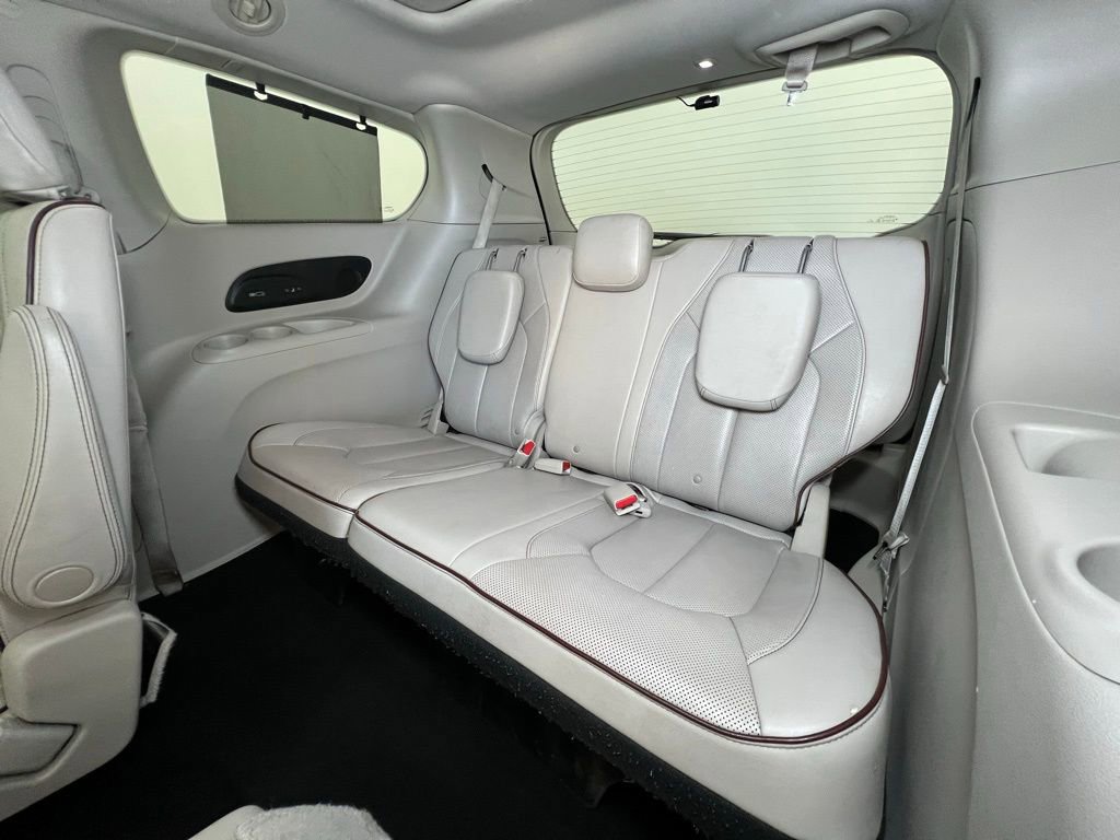 Used 2017 Chrysler Pacifica Limited w/ Advanced Safetytec Group image 6