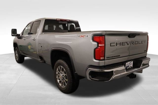 New 2026 Chevrolet Silverado 3500 LTZ w/ LTZ Premium Package image 3