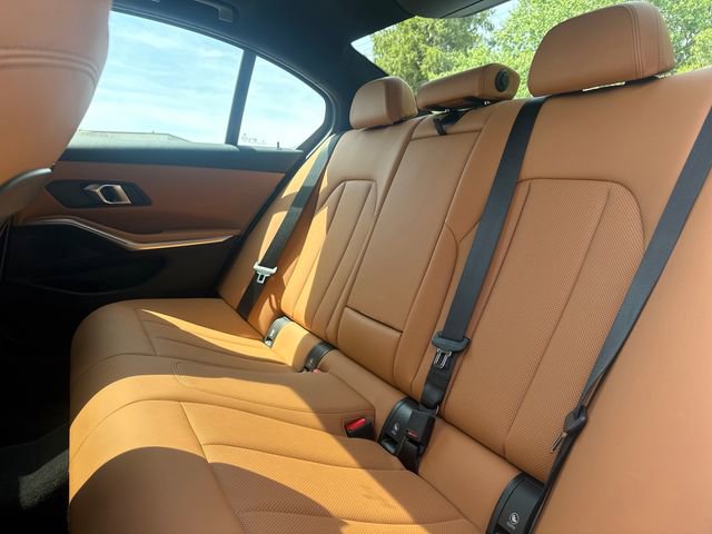 Used 2025 BMW 330i xDrive Sedan w/ Premium Package image 22