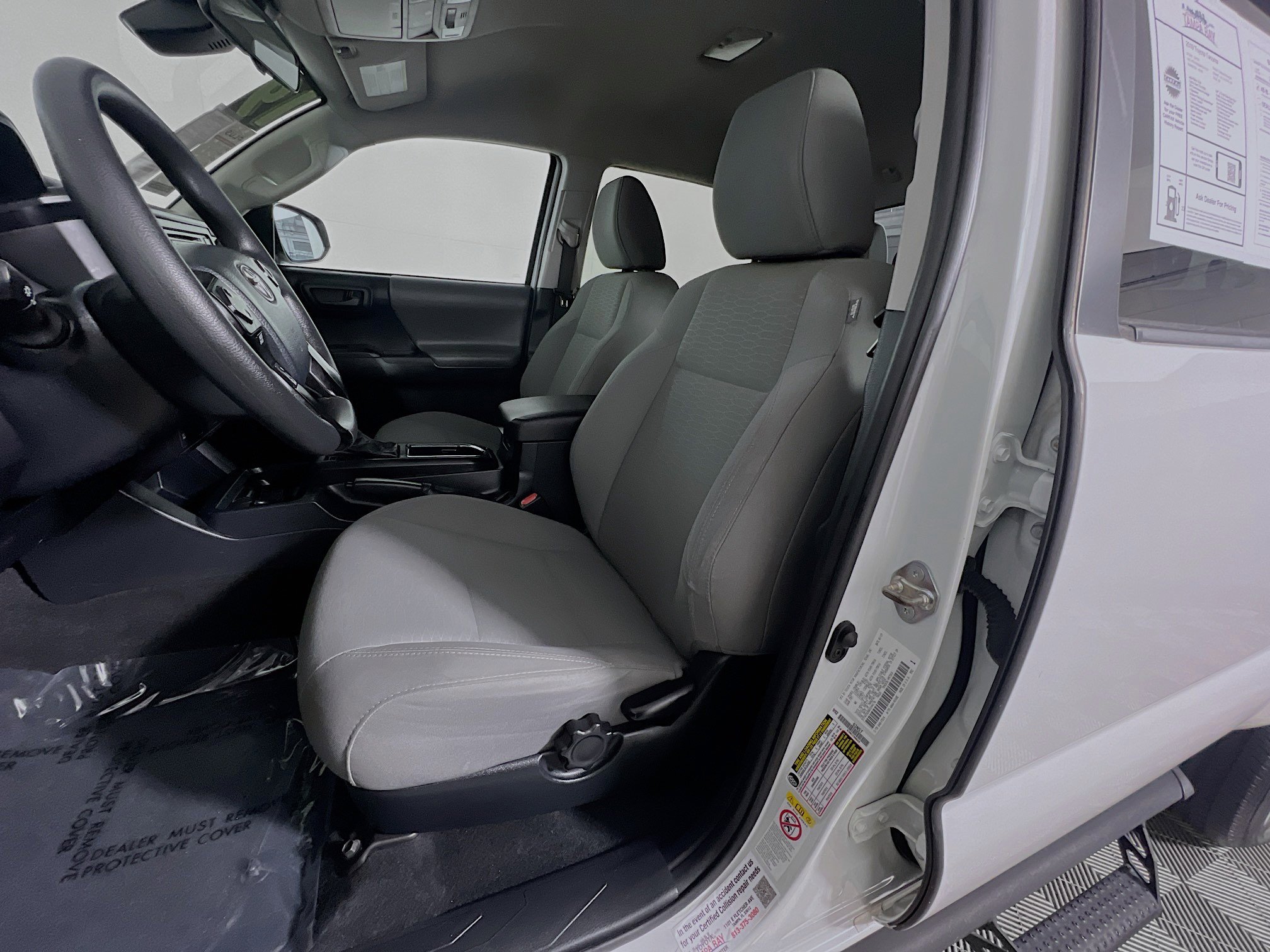 Used 2019 Toyota Tacoma SR w/ SR Convenience Package RWD image 15