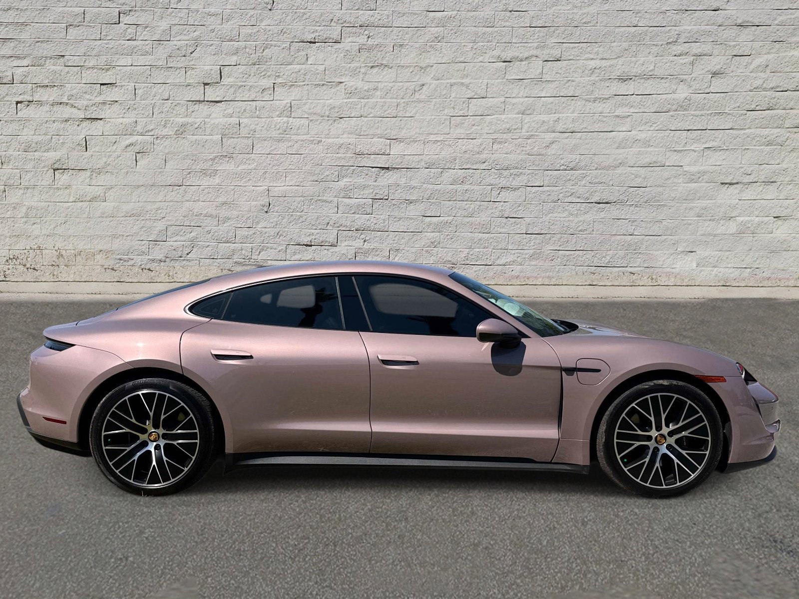 Used 2024 Porsche Taycan RWD image 6