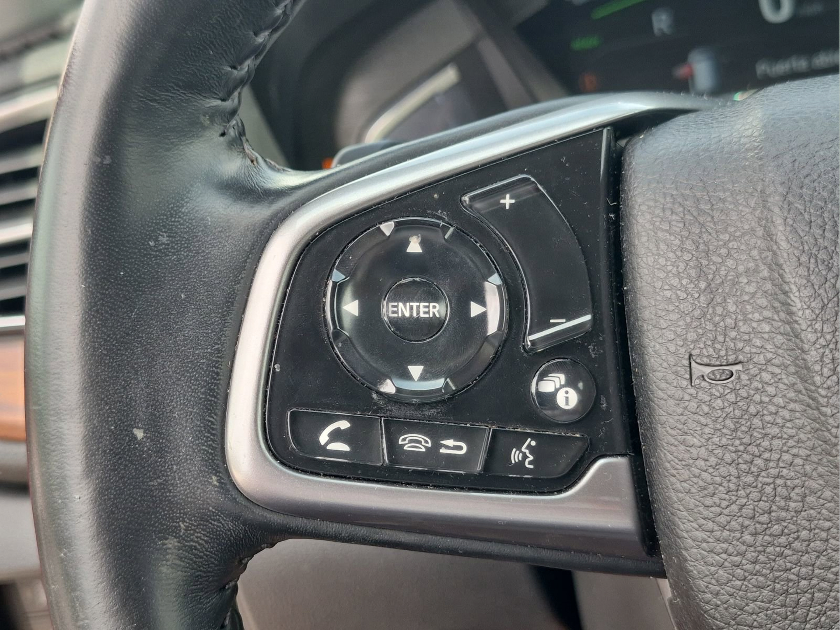Used 2022 Honda CR-V Touring image 13