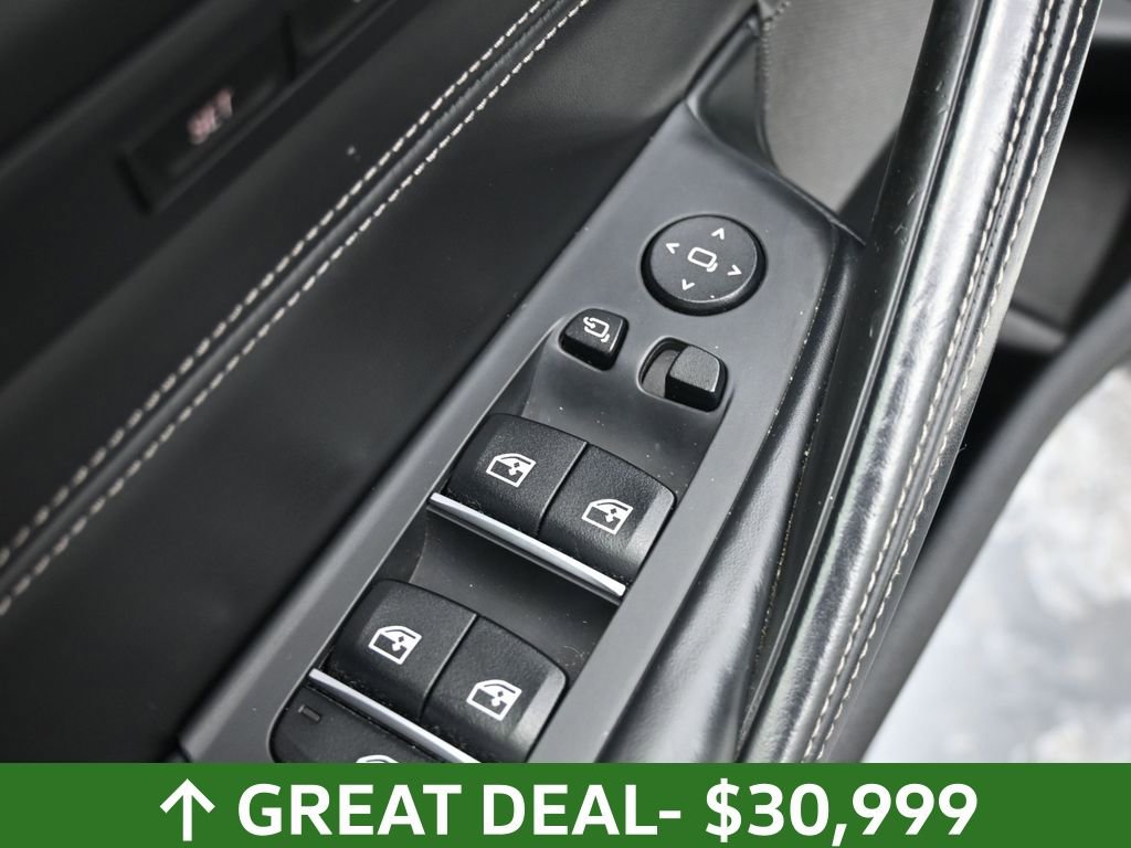 Used 2018 BMW M550i xDrive image 39