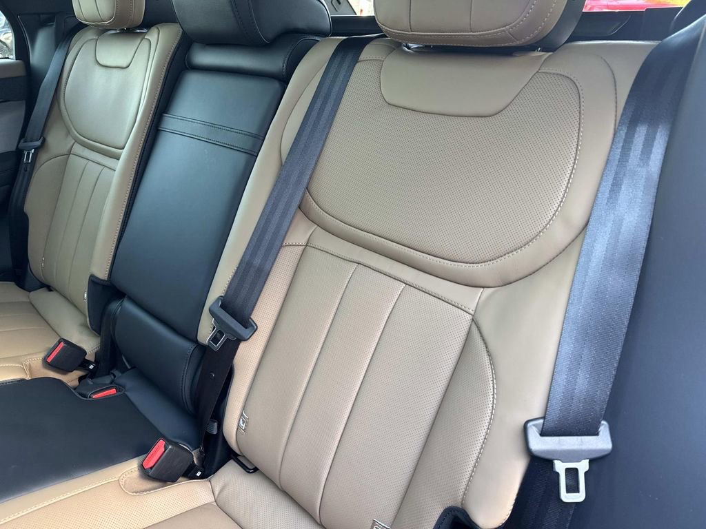 New 2026 Land Rover Range Rover Sport Dynamic SE image 15
