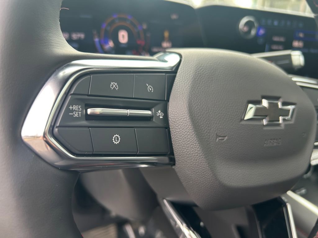 Used 2025 Chevrolet Suburban RST w/ Comfort Package AWD/4WD image 17