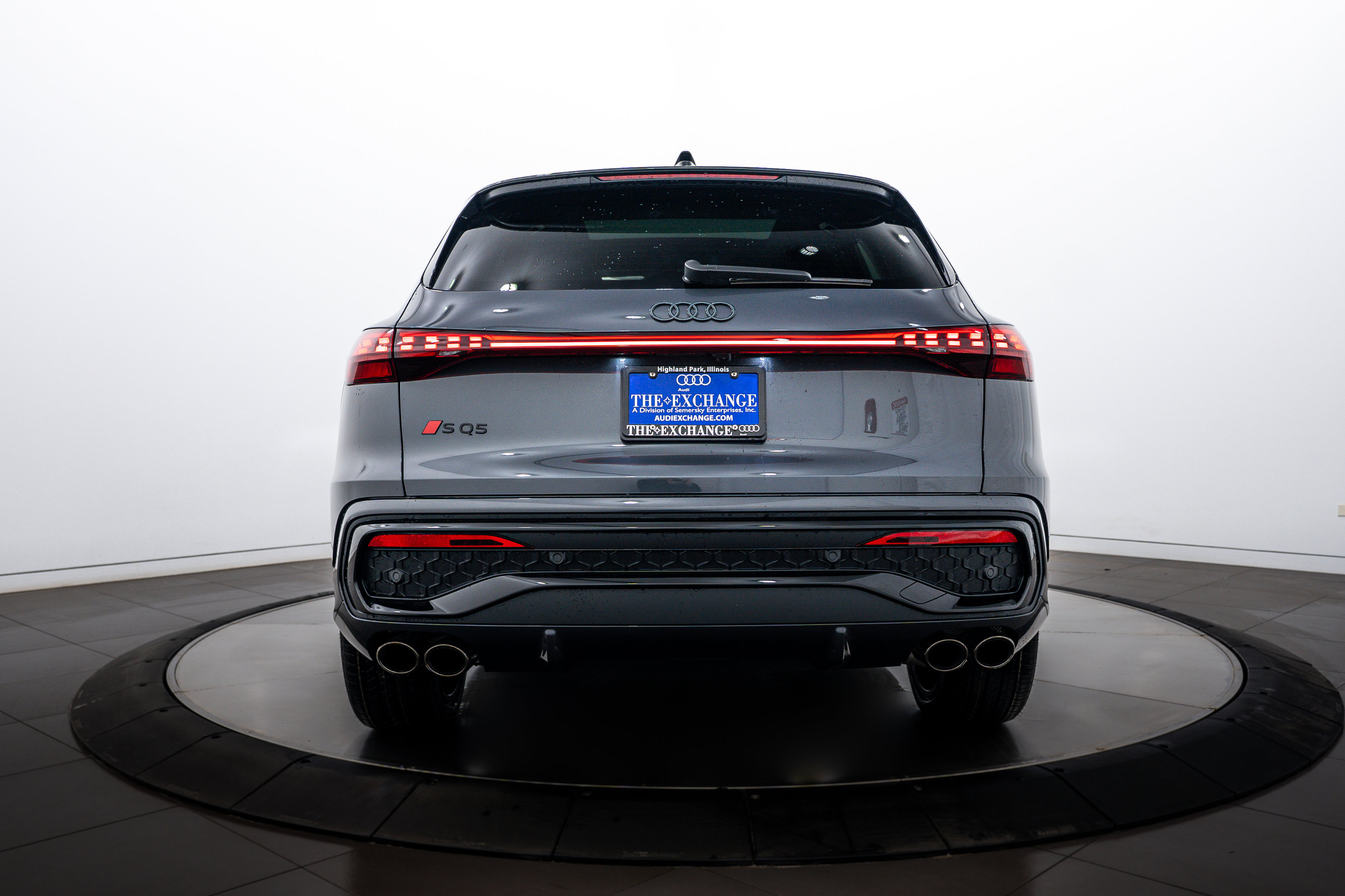 New 2025 Audi SQ5 Premium Plus image 21