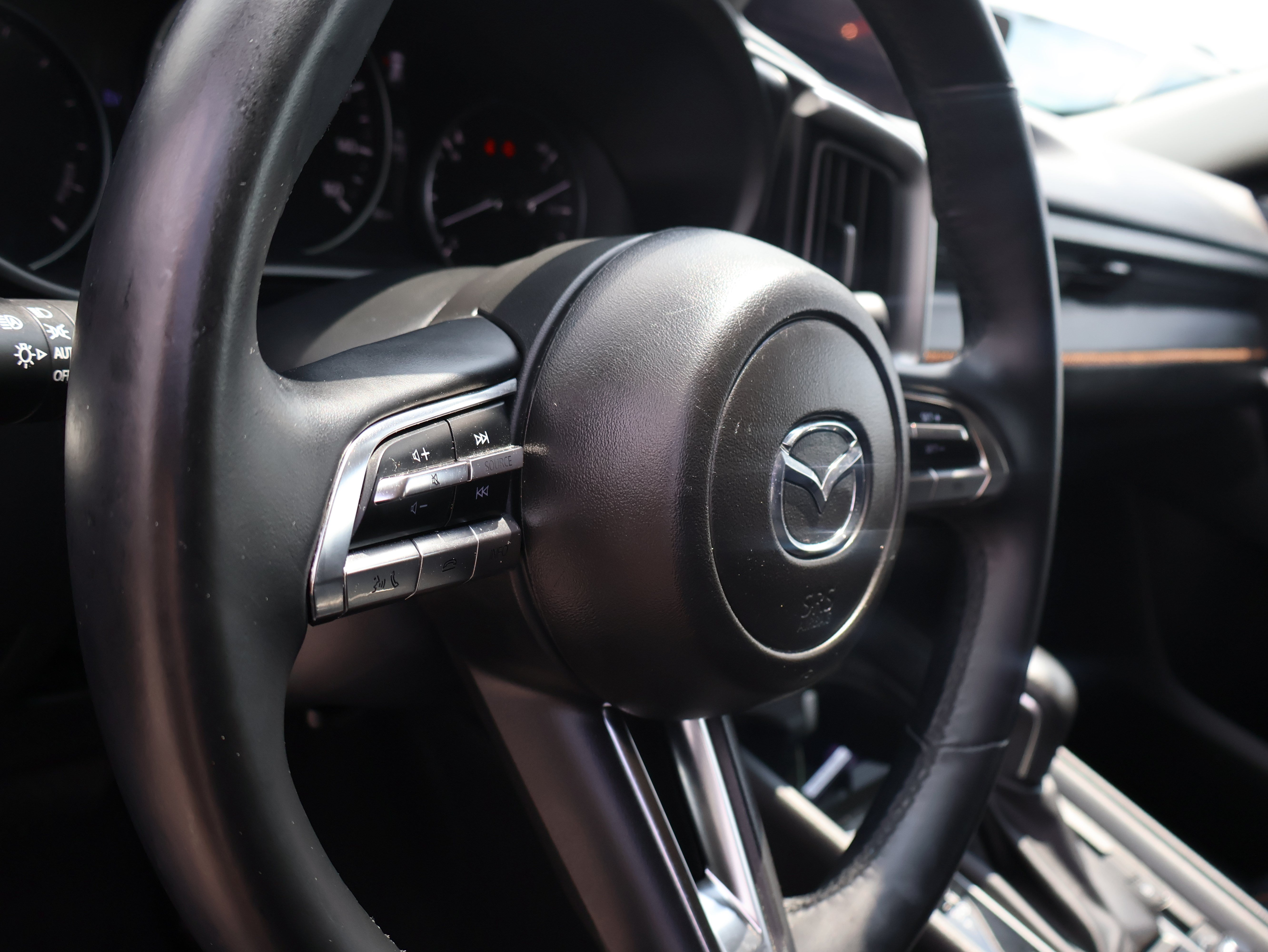 Used 2025 MAZDA CX-50 AWD 2.5 Hybrid w/ Premium Pkg image 25