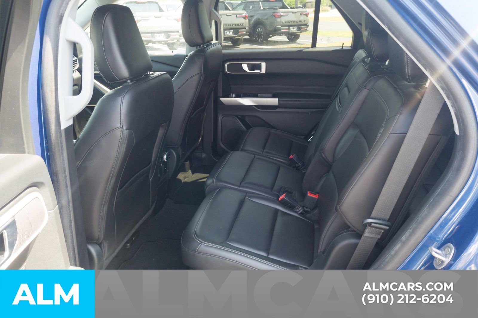 Used 2022 Ford Explorer XLT w/ Equipment Group 202A RWD image 19