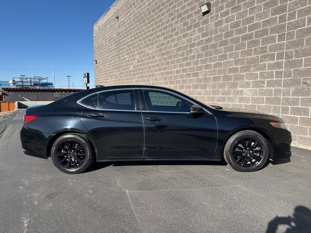 Used 2017 Acura TLX image 4