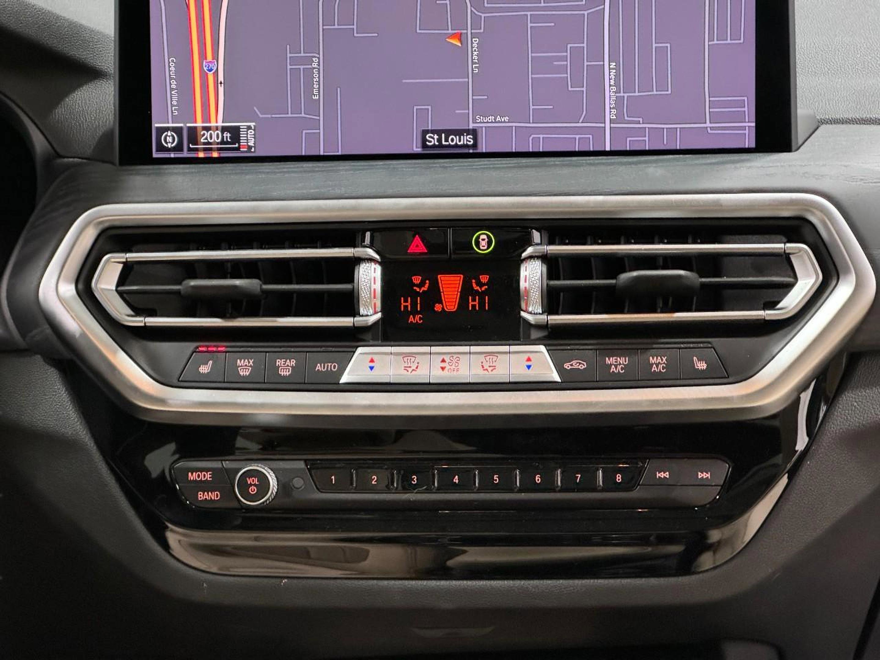 Used 2024 BMW X3 xDrive30i w/ Premium Package image 14