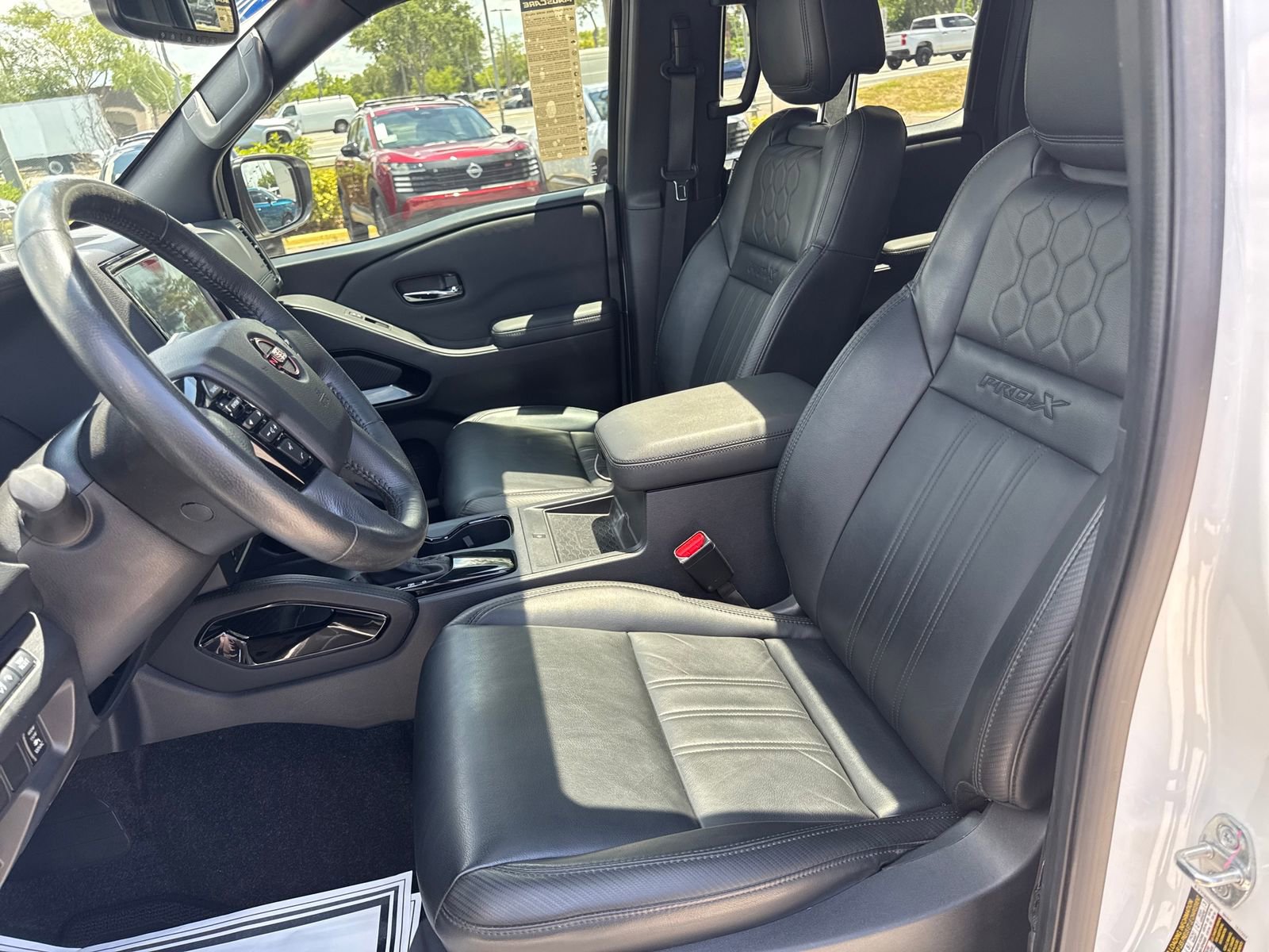 Used 2022 Nissan Frontier Pro-X w/ Pro-X Premium Package RWD image 29