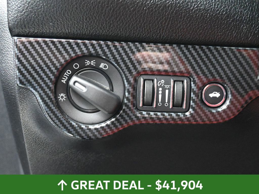 Used 2016 Dodge Challenger SRT Hellcat image 26