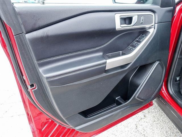Used 2023 Ford Explorer XLT w/ Equipment Group 202A image 22