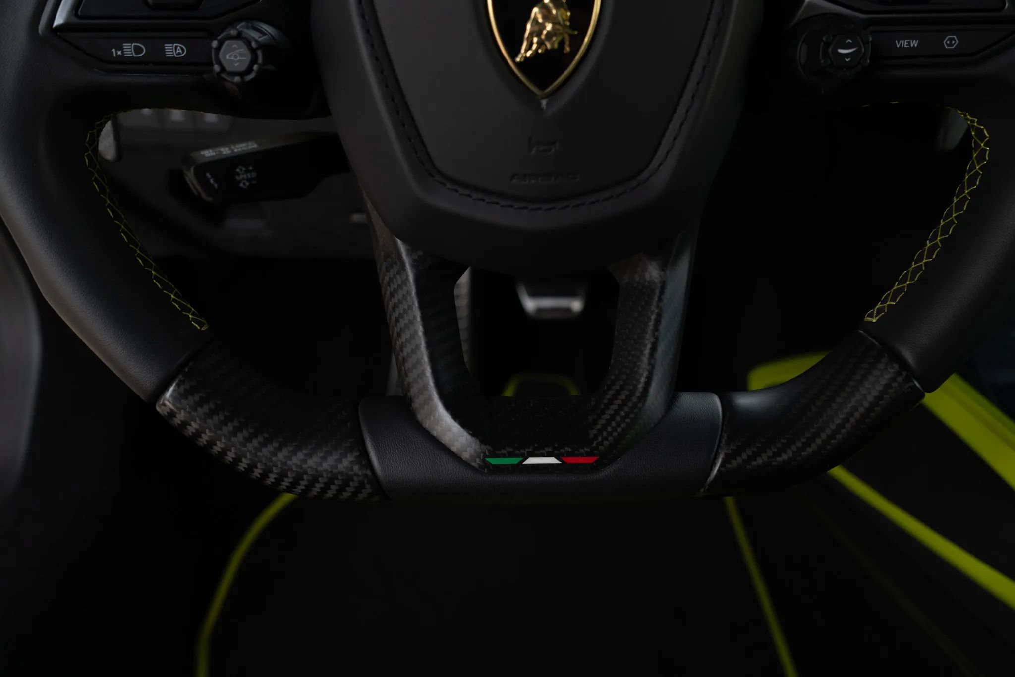 Used 2024 Lamborghini Revuelto AWD/4WD image 53