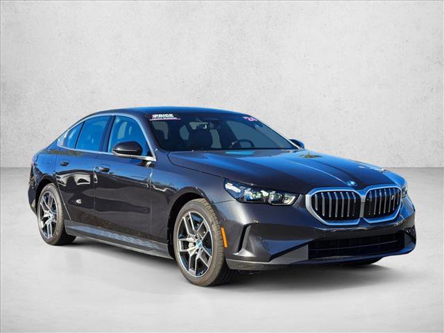 Certified 2025 BMW i5 xDrive40 w/ Executive Package image 3